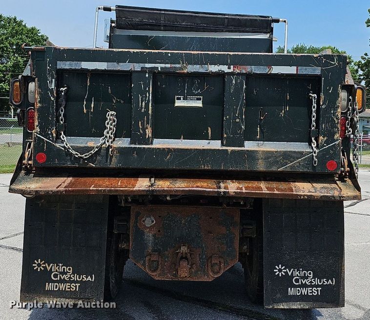 image for item LW9718 2010 International WorkStar 7300  dump truck