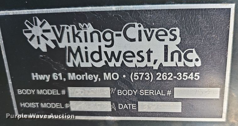 image for item LW9718 2010 International WorkStar 7300  dump truck