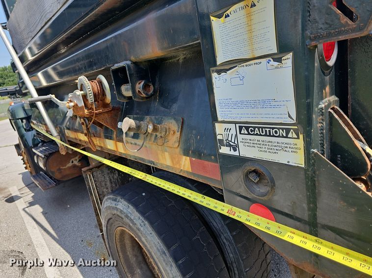 image for item LW9718 2010 International WorkStar 7300  dump truck