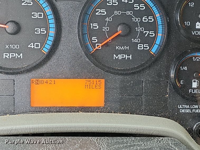 image for item LW9718 2010 International WorkStar 7300  dump truck