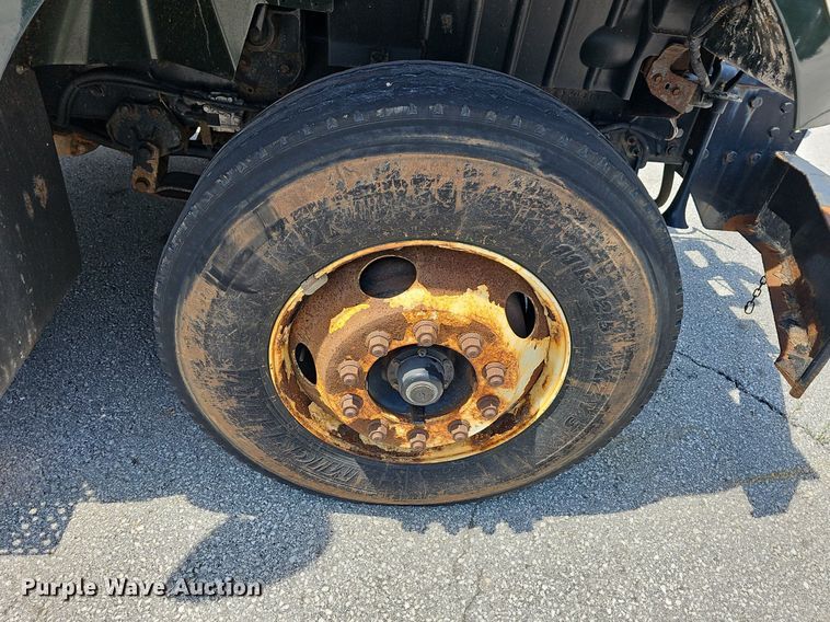 image for item LW9718 2010 International WorkStar 7300  dump truck