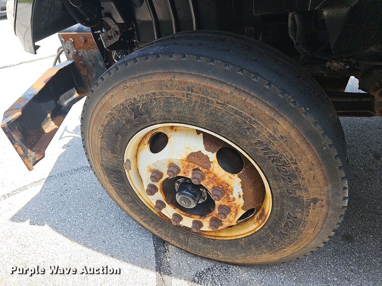 image for item LW9718 2010 International WorkStar 7300  dump truck