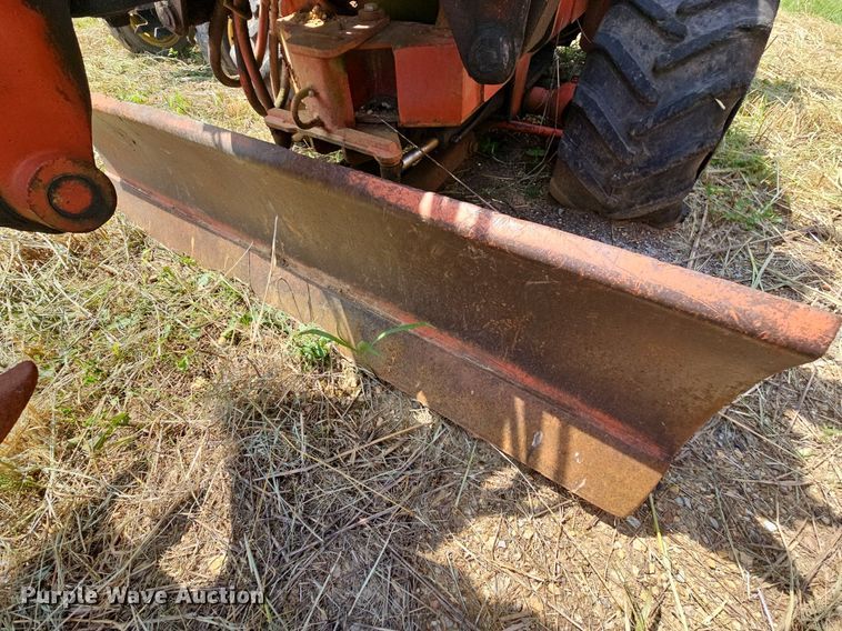 image for item LW9720 1988 Ditch Witch 4010  trencher