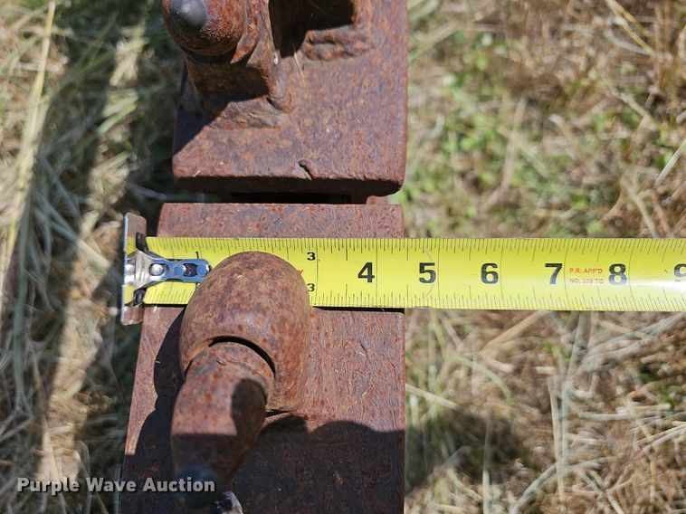 image for item LW9720 1988 Ditch Witch 4010  trencher