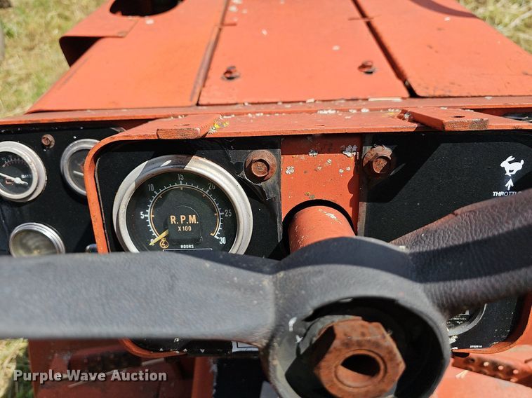image for item LW9720 1988 Ditch Witch 4010  trencher