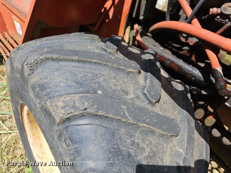 image for item LW9720 1988 Ditch Witch 4010  trencher