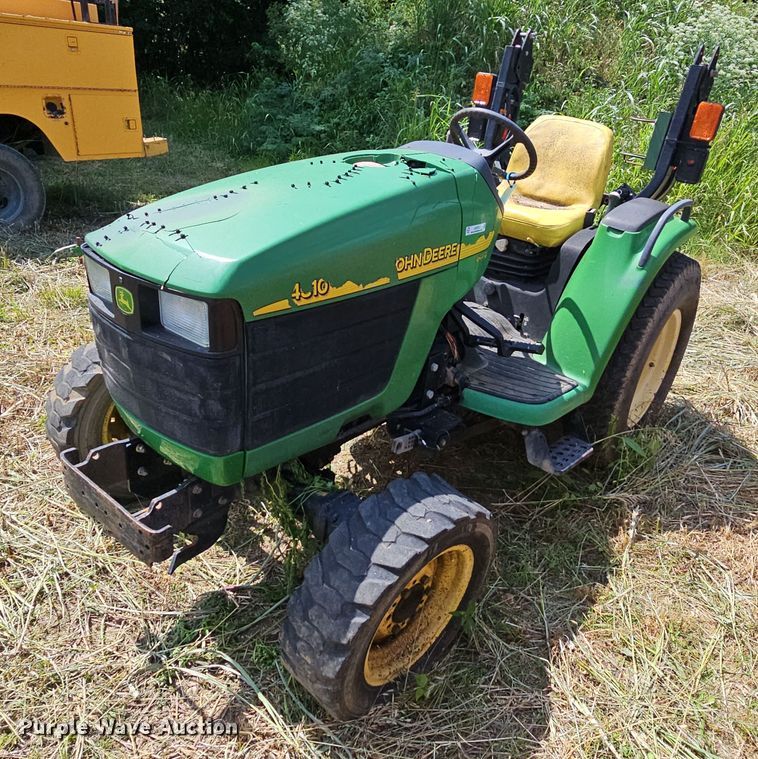 image for item LW9721 2002 John Deere 4310  MFWD tractor