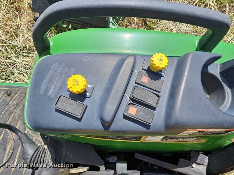 image for item LW9721 2002 John Deere 4310  MFWD tractor