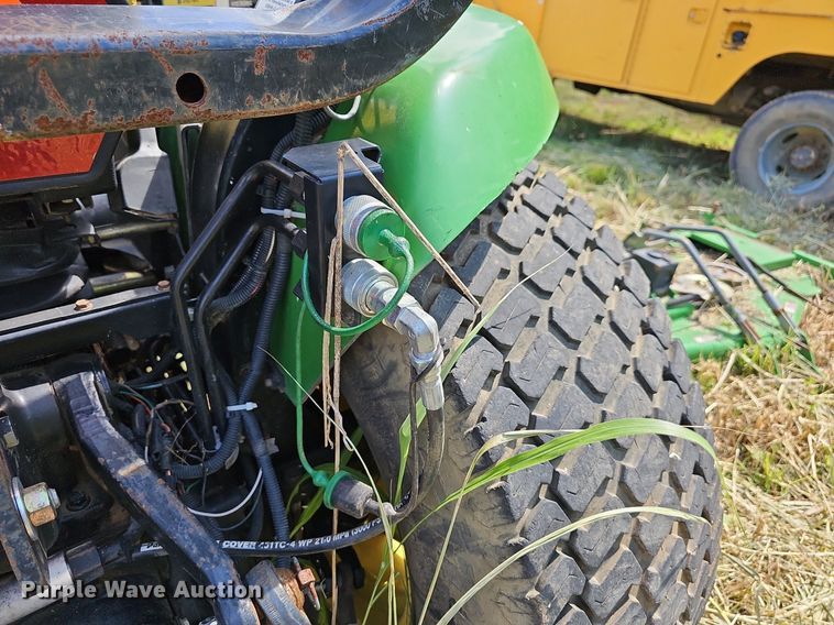 image for item LW9721 2002 John Deere 4310  MFWD tractor