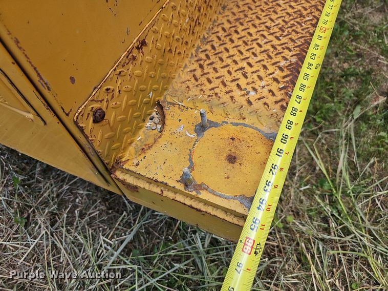 image for item LW9722 1994 Ford F450 Super Duty  utility / service truck