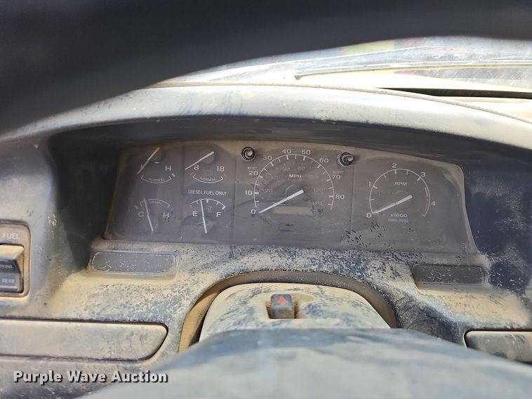 image for item LW9722 1994 Ford F450 Super Duty  utility / service truck