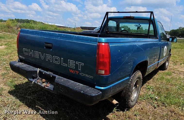 image for item LW9723 1998 Chevrolet C1500  pickup truck