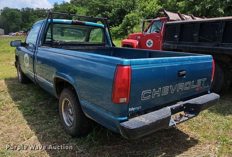 image for item LW9723 1998 Chevrolet C1500  pickup truck