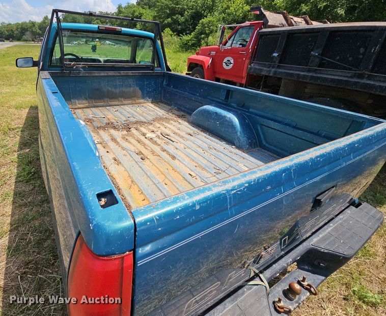 image for item LW9723 1998 Chevrolet C1500  pickup truck