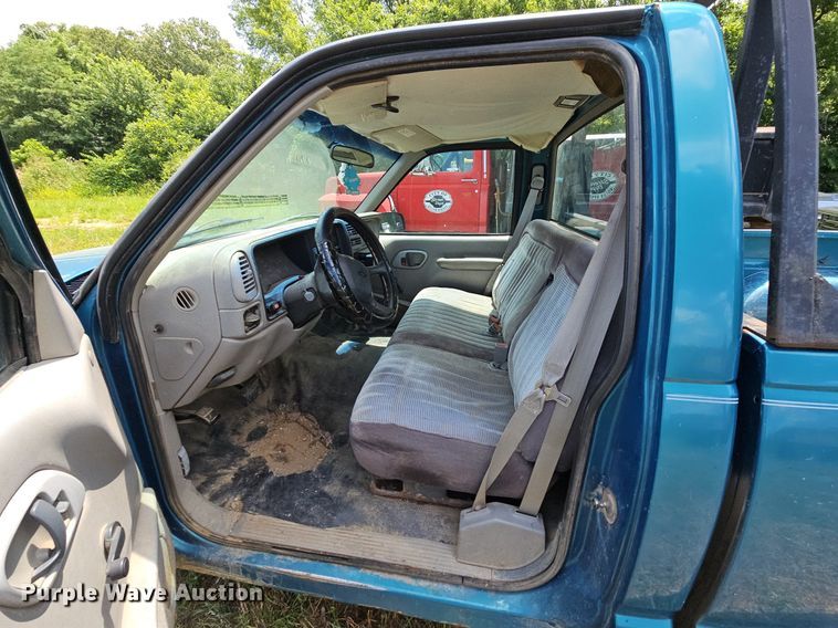 image for item LW9723 1998 Chevrolet C1500  pickup truck