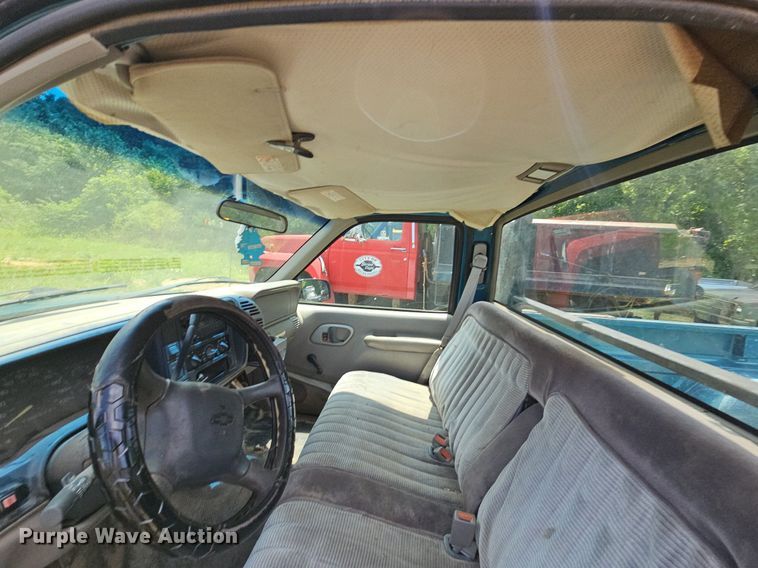 image for item LW9723 1998 Chevrolet C1500  pickup truck