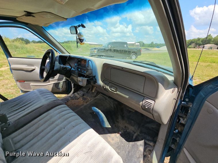 image for item LW9723 1998 Chevrolet C1500  pickup truck