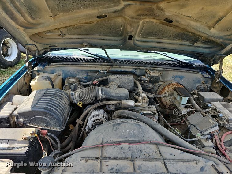 image for item LW9723 1998 Chevrolet C1500  pickup truck