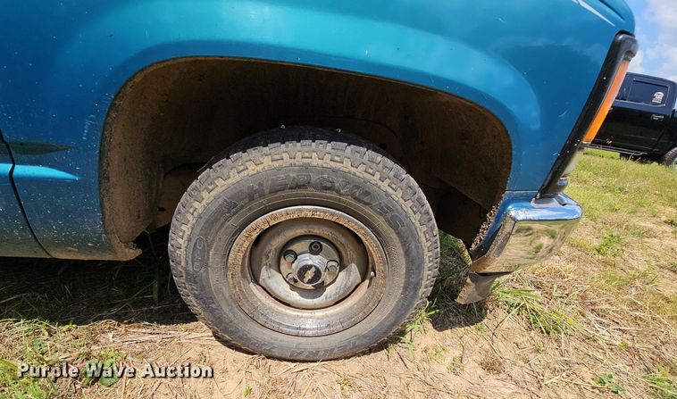 image for item LW9723 1998 Chevrolet C1500  pickup truck