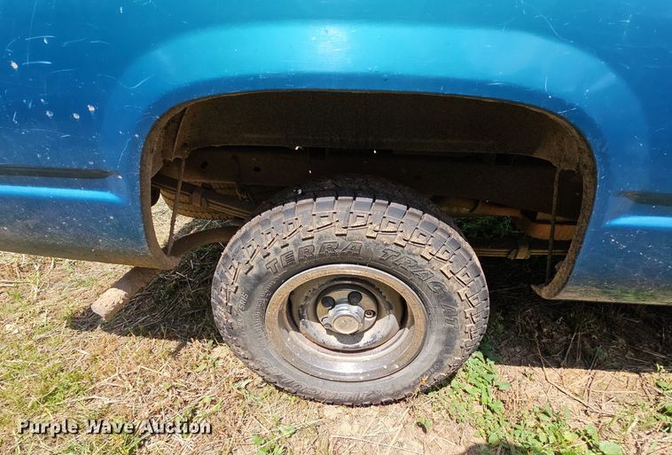 image for item LW9723 1998 Chevrolet C1500  pickup truck