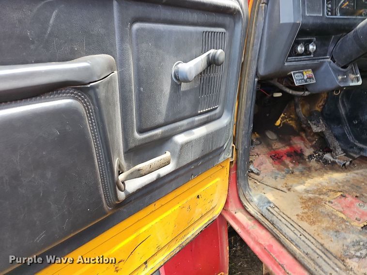 image for item LW9724 1990 Ford F800  dump truck