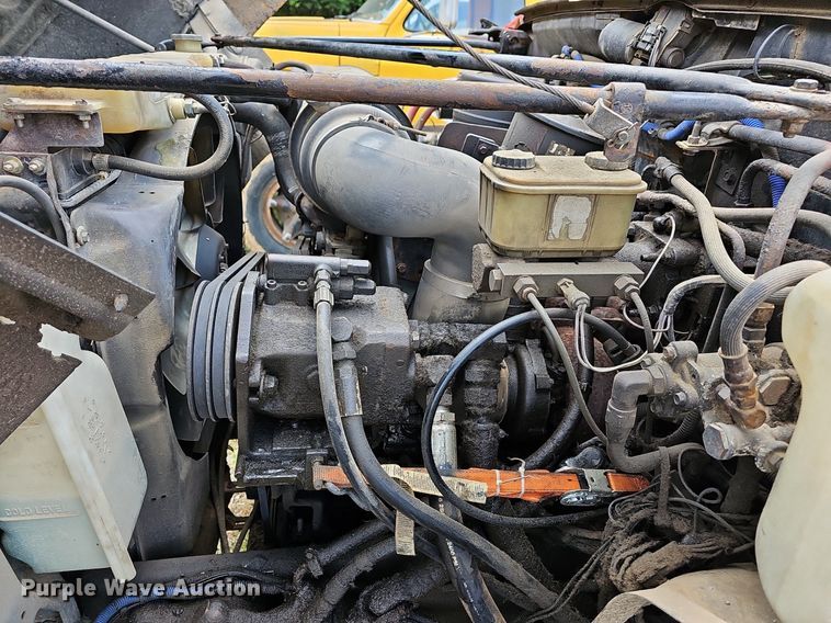 image for item LW9724 1990 Ford F800  dump truck