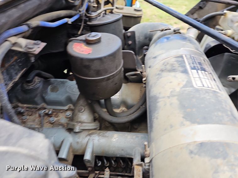 image for item LW9724 1990 Ford F800  dump truck