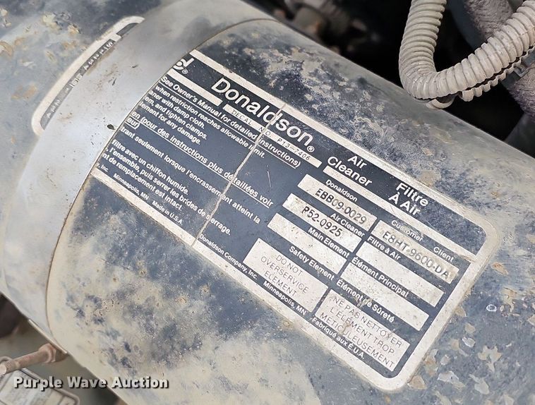 image for item LW9724 1990 Ford F800  dump truck