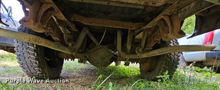 image for item LW9726 1986 Chevrolet D30  pickup truck