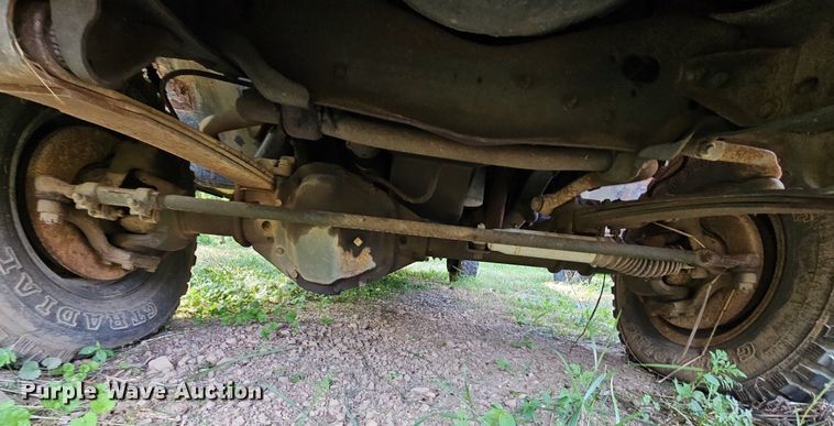 image for item LW9726 1986 Chevrolet D30  pickup truck