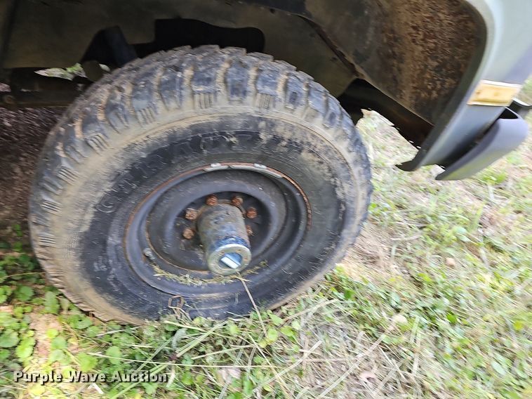 image for item LW9726 1986 Chevrolet D30  pickup truck