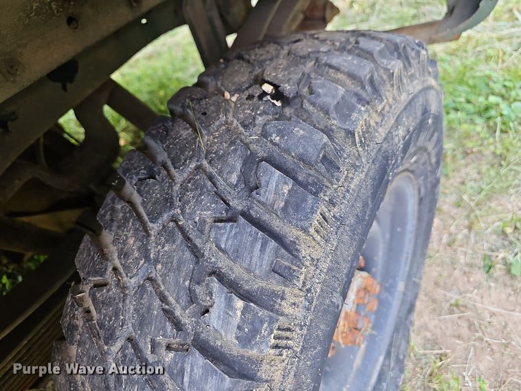 image for item LW9726 1986 Chevrolet D30  pickup truck