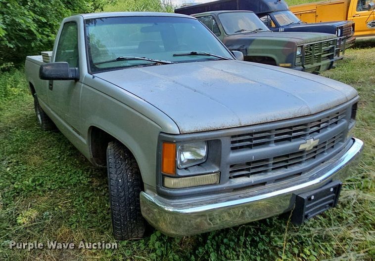 image for item LW9727 1997 Chevrolet C1500  pickup truck