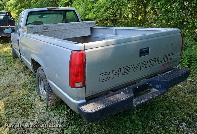 image for item LW9727 1997 Chevrolet C1500  pickup truck
