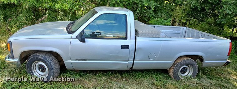 image for item LW9727 1997 Chevrolet C1500  pickup truck