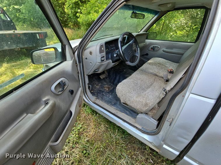 image for item LW9727 1997 Chevrolet C1500  pickup truck