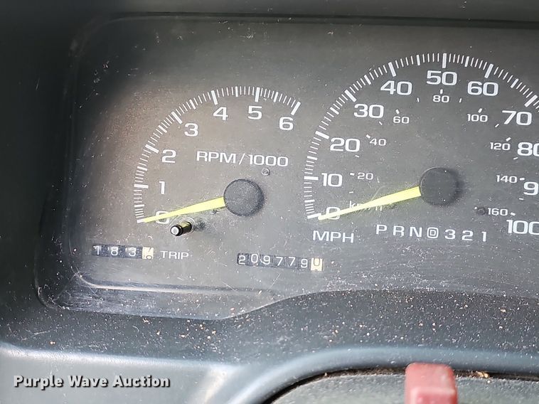 image for item LW9727 1997 Chevrolet C1500  pickup truck