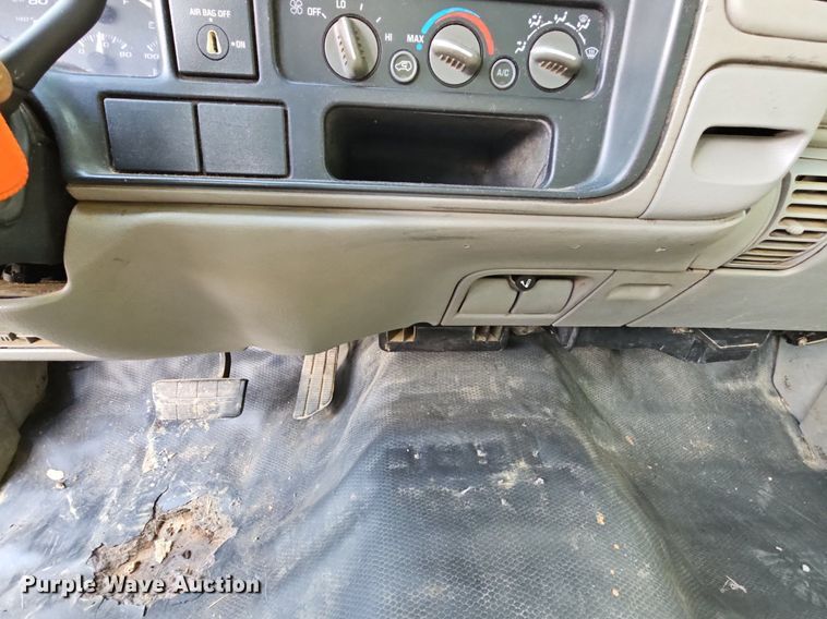 image for item LW9727 1997 Chevrolet C1500  pickup truck