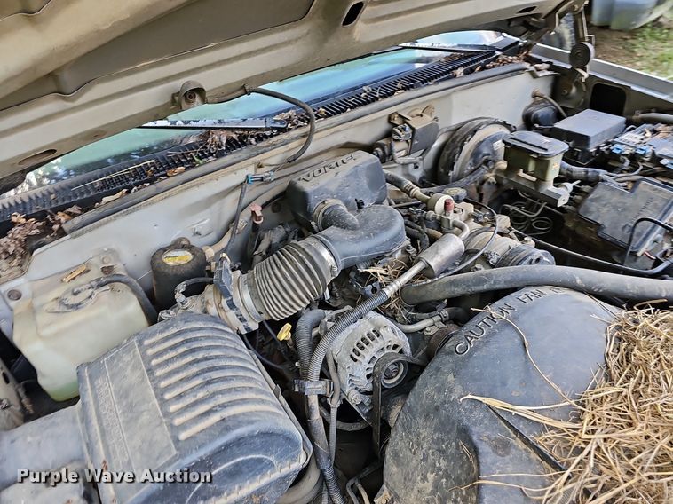 image for item LW9727 1997 Chevrolet C1500  pickup truck