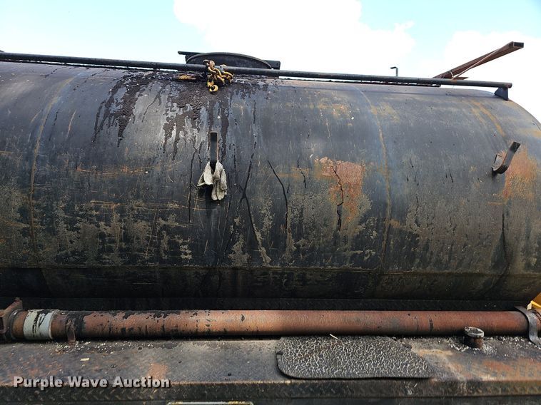 image for item LW9728 1980 Ford  oil distributor truck