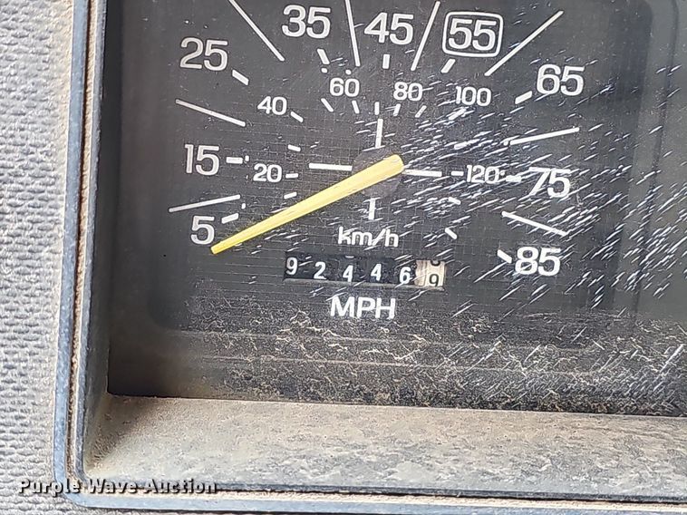 image for item LW9728 1980 Ford  oil distributor truck