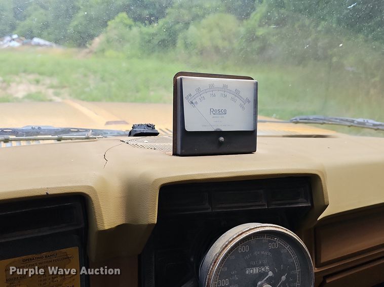 image for item LW9728 1980 Ford  oil distributor truck