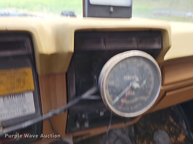 image for item LW9728 1980 Ford  oil distributor truck