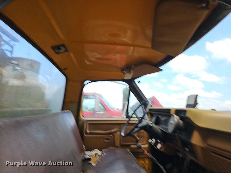 image for item LW9728 1980 Ford  oil distributor truck