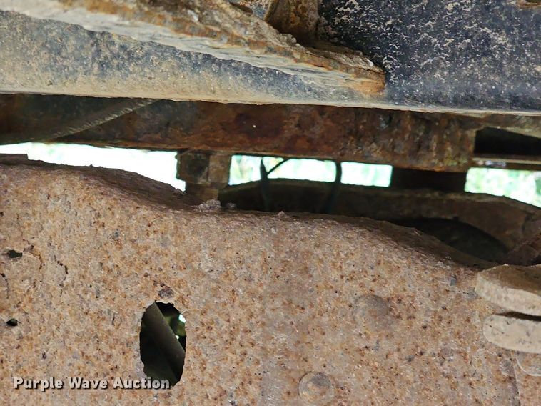 image for item LW9729 1999 Ford F350 Super Duty  flatbed pickup truck