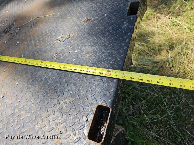 image for item LW9729 1999 Ford F350 Super Duty  flatbed pickup truck