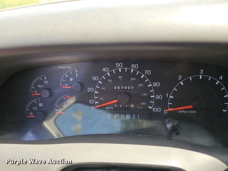 image for item LW9729 1999 Ford F350 Super Duty  flatbed pickup truck