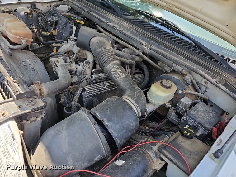 image for item LW9729 1999 Ford F350 Super Duty  flatbed pickup truck