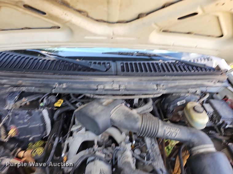 image for item LW9729 1999 Ford F350 Super Duty  flatbed pickup truck