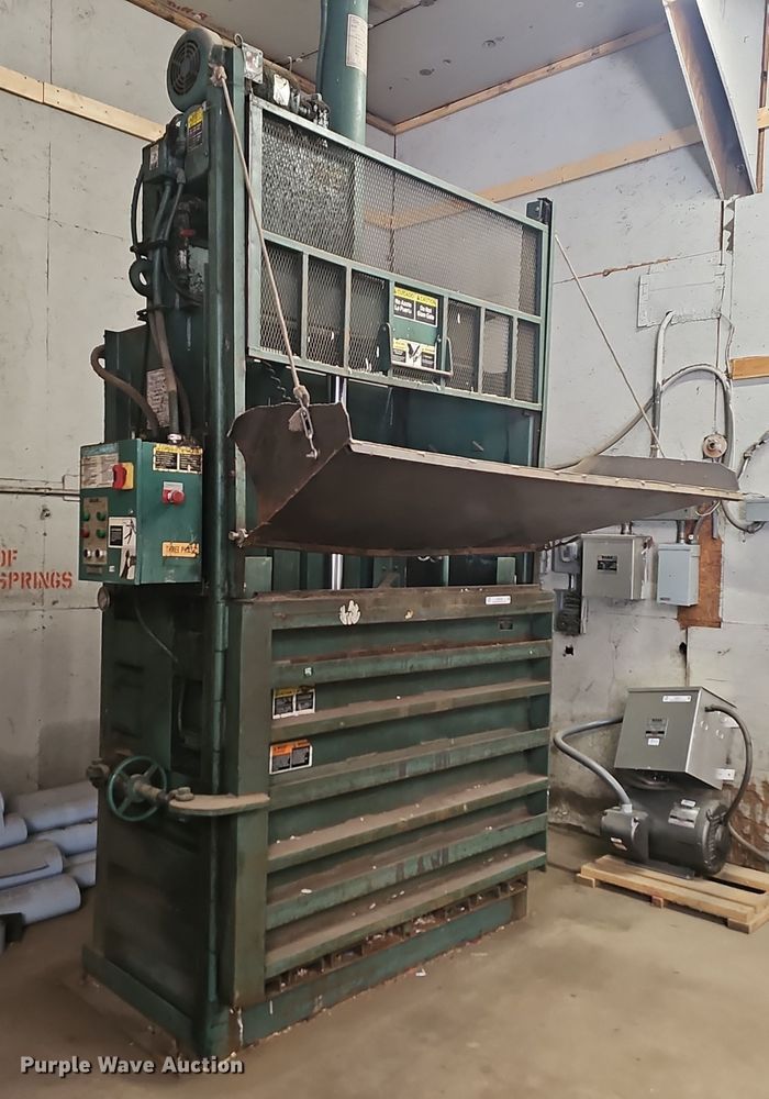 image for item LW9730 Selco  cardboard baler